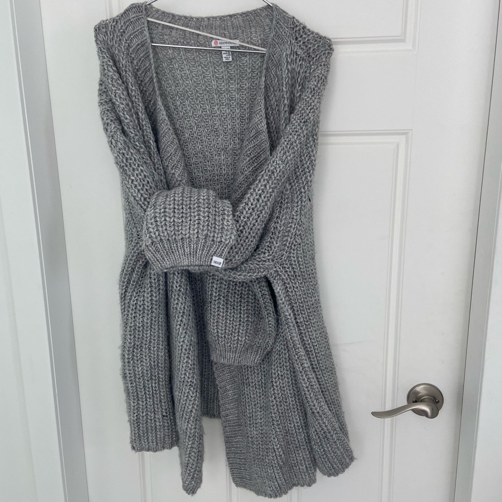 Knit cardigan